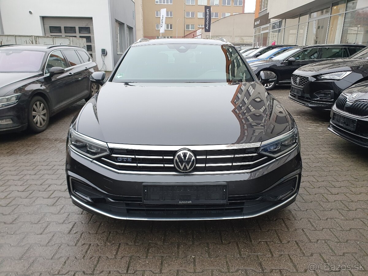 VW Passat B8 GTE Variant 1.4TSI 160kW DSG - záruka Autodraft - 2