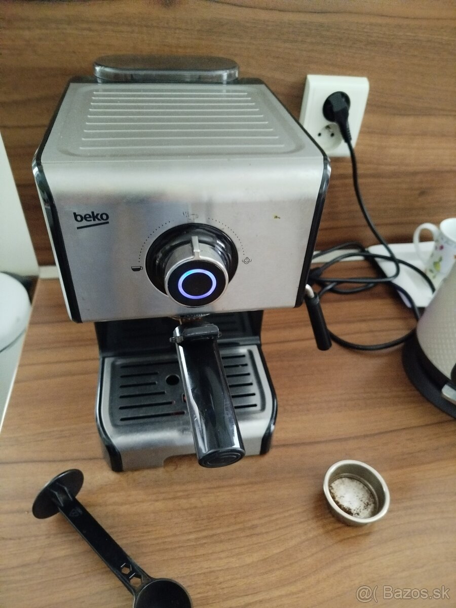 Kávovar BEKO - 2