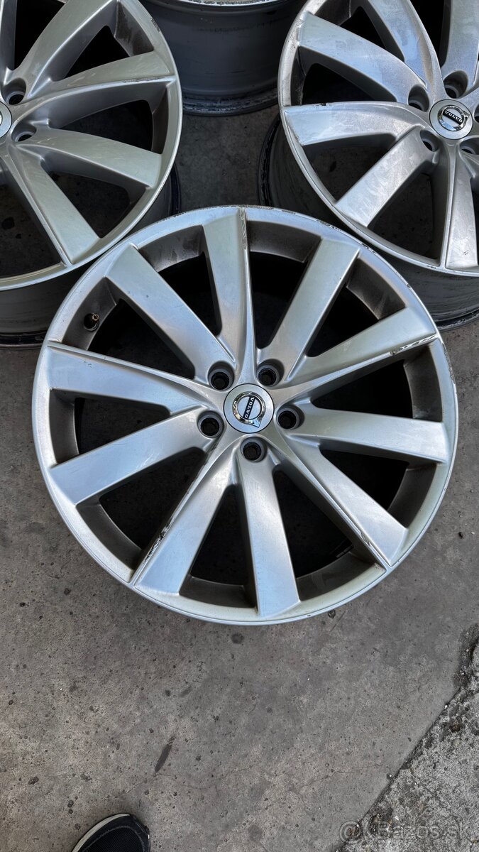 Originálne elektróny 19" Volvo - 2