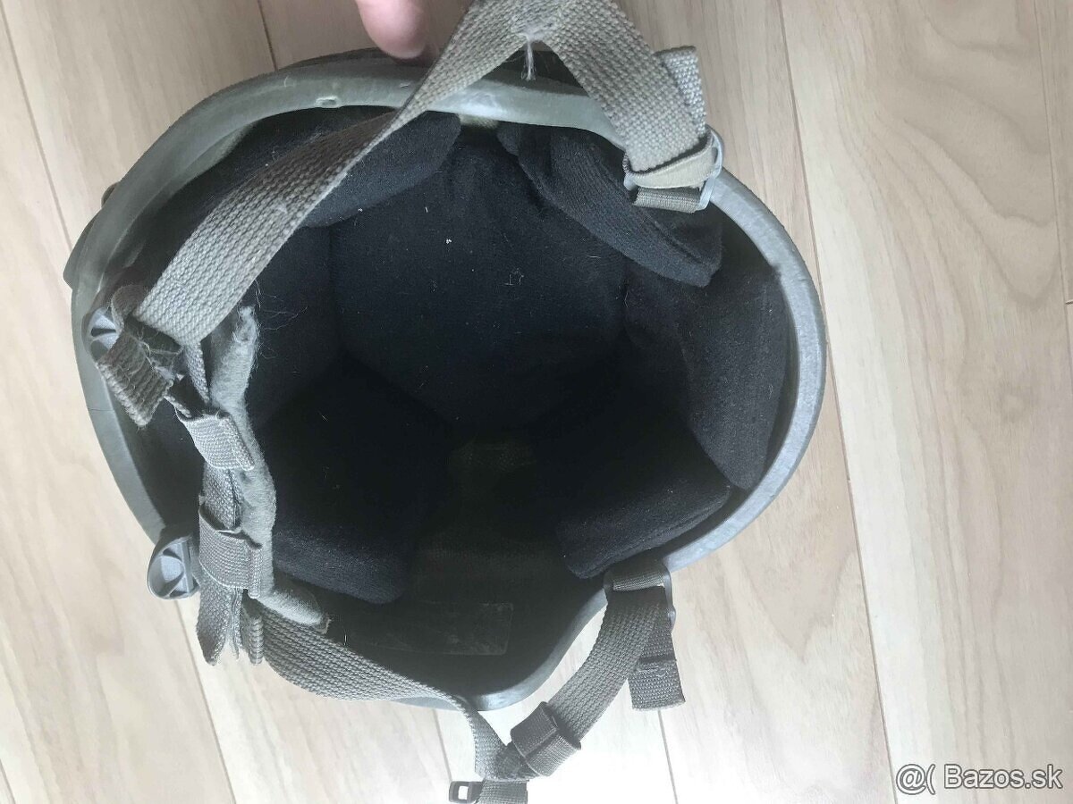 Balistická helma - 2
