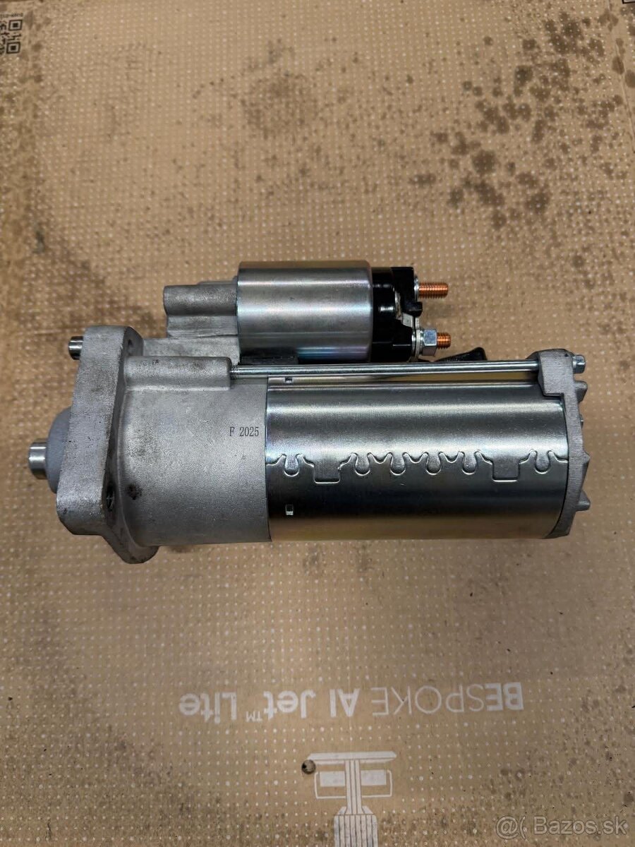 Štartér HC Cargo F032116483 - 2