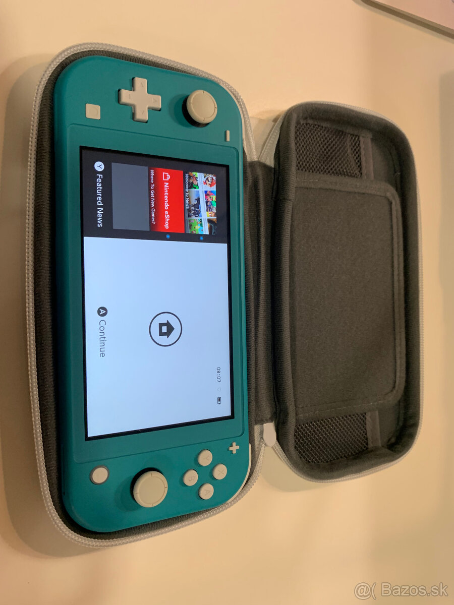 Nintendo Switch Lite + Zelda BOTW - 2