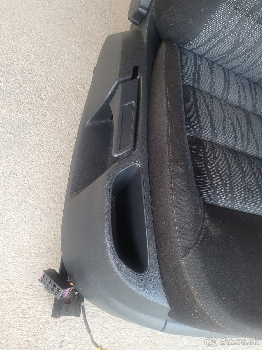 Škoda Octavia II sedačky - 2