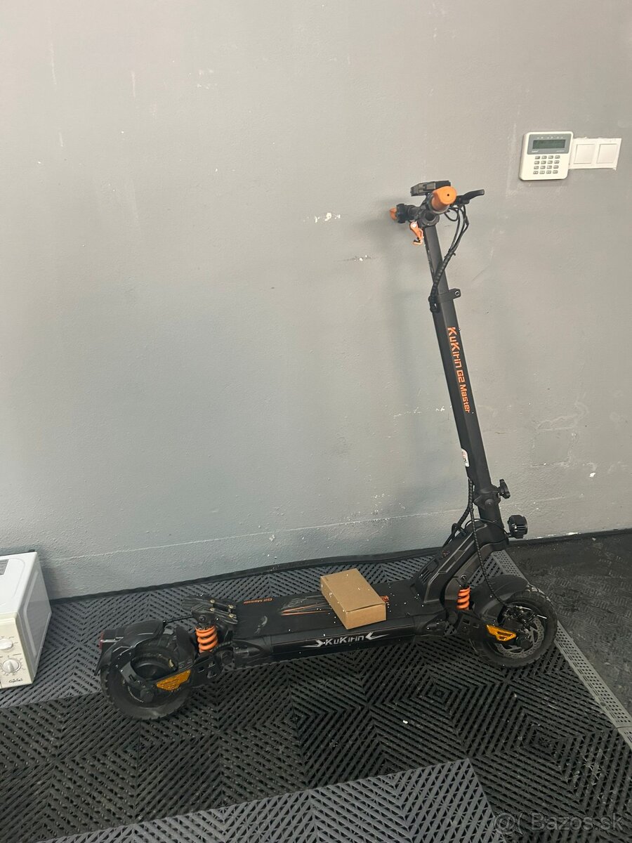 Kukirin elektrická kolobežka G2 master 2000W - vystavny kus - 2