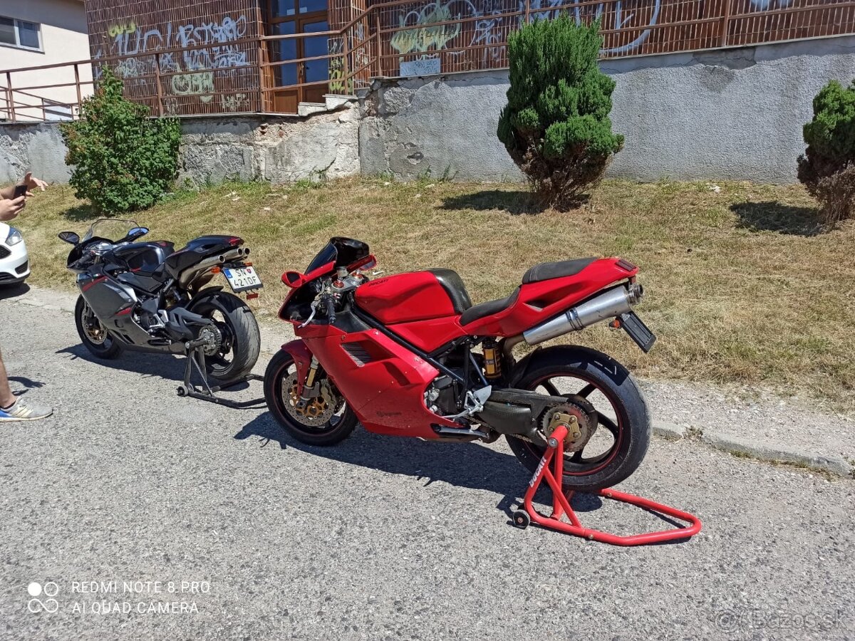 Ducati 996 - 2