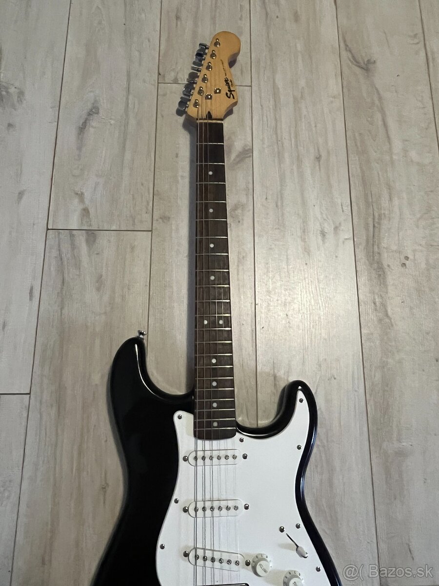 Elektrická gitara Fender Squier Stratocaster 4/4 - 2