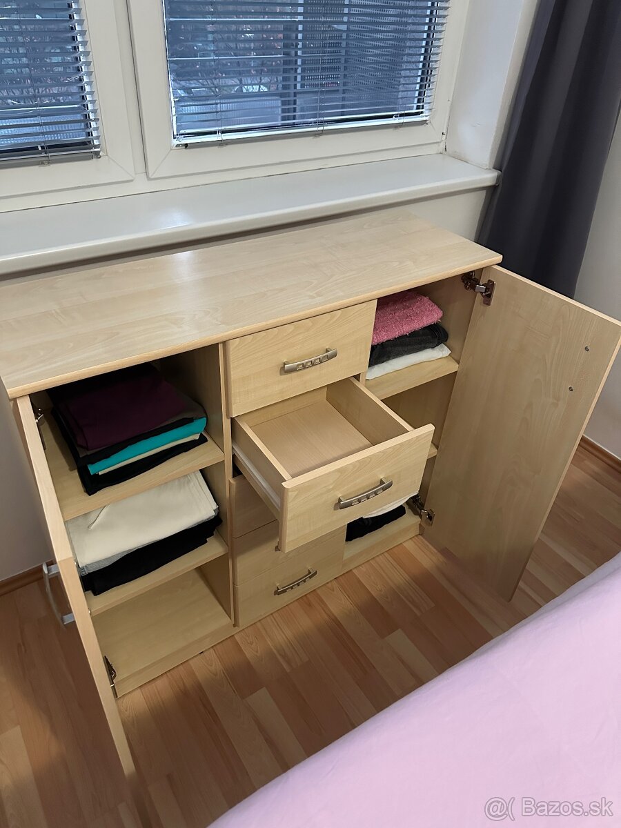 Predám komodu / skrinku so zásuvkami a dvierkami. - 2
