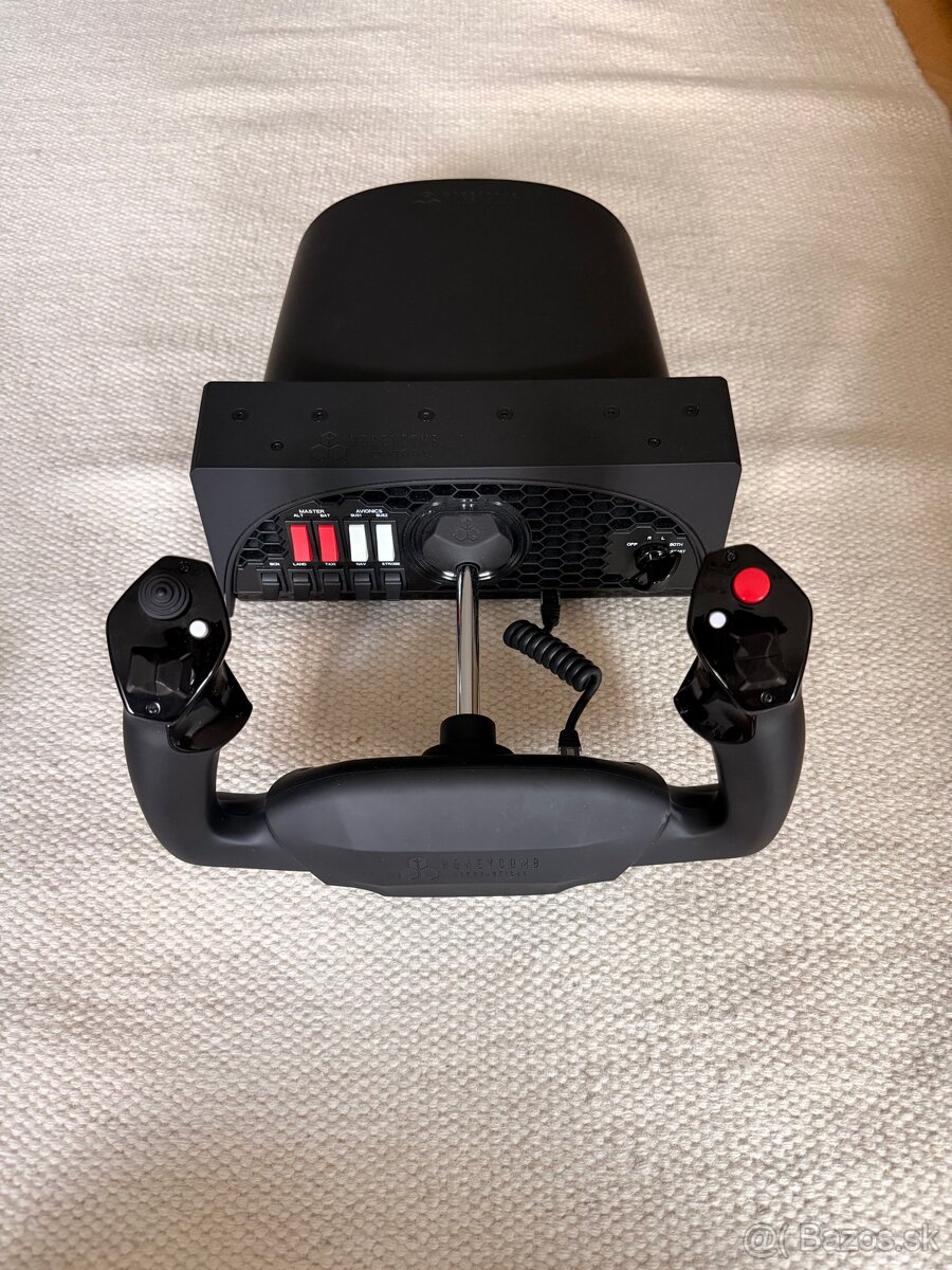 Honeycomb Throttle + Flight Controls + Thrustmaster pedále - 2