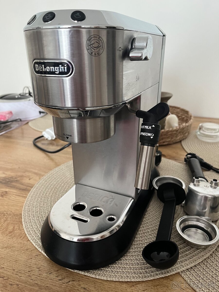 Predam DeLonghi kavovar - 2