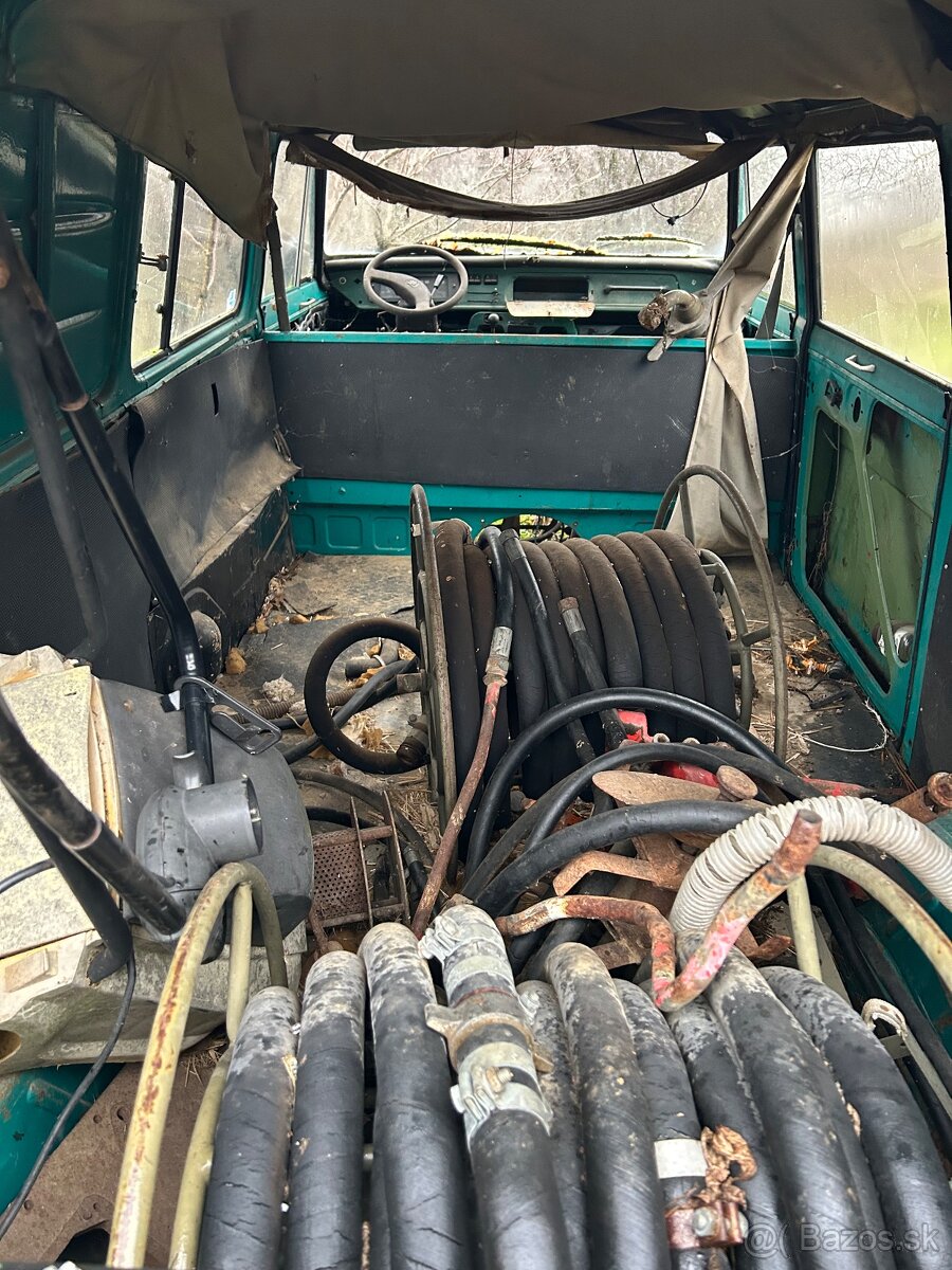 Škoda 1203 karoséria - 2