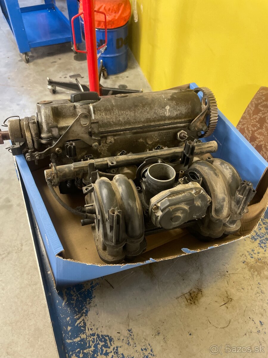 Hlava 1.4 44kw Volkswagen golf3 - 2