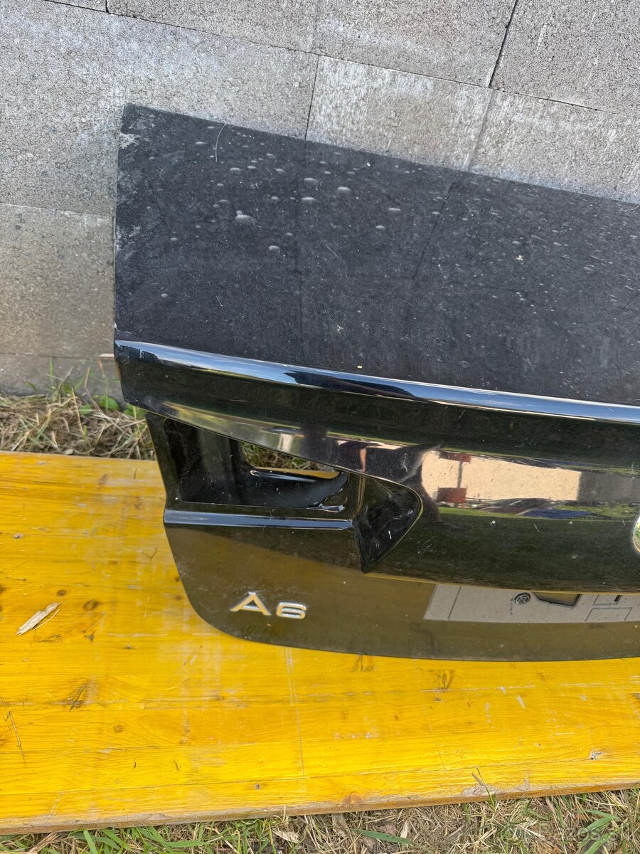 Kufor na Audi A6 C7 limuzína 2012 - 2