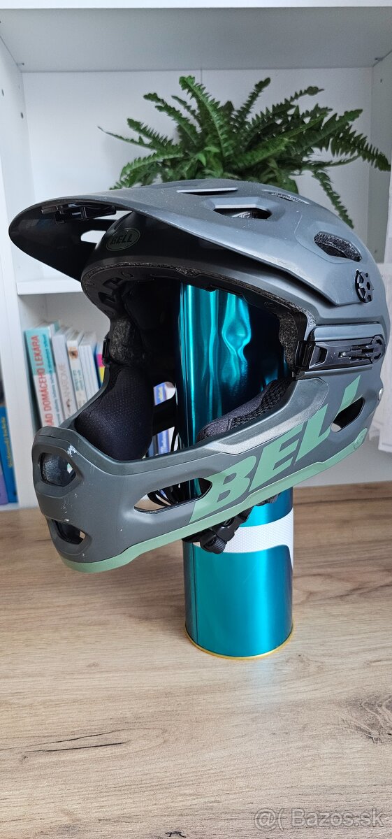 Prilba 2 v 1 Bell super 3r mips integrala - 2