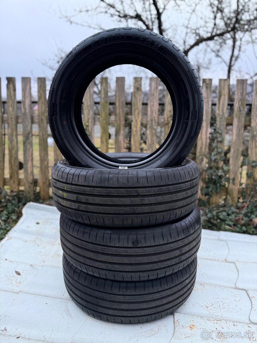 Predám GOODYEAR EFFICIENTGRIP PERFORMANCE 205/55 R17 91V - 2