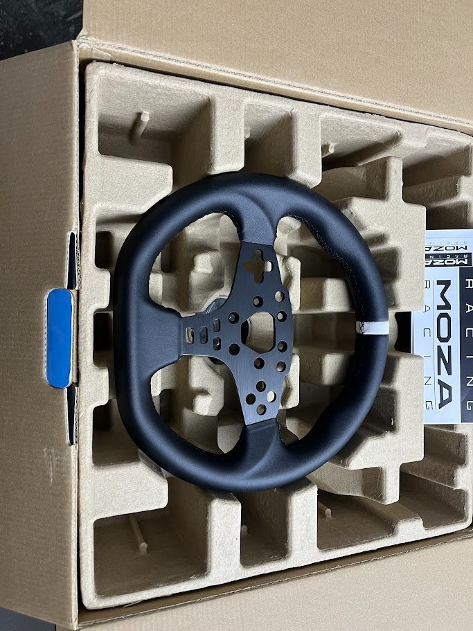 Predám MOZA R5 Bundle + Playseat Formula Instinct - 2