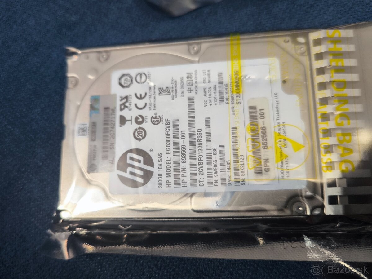 HP/HPE Server 300GB 2.5-inch SFF SAS - 2