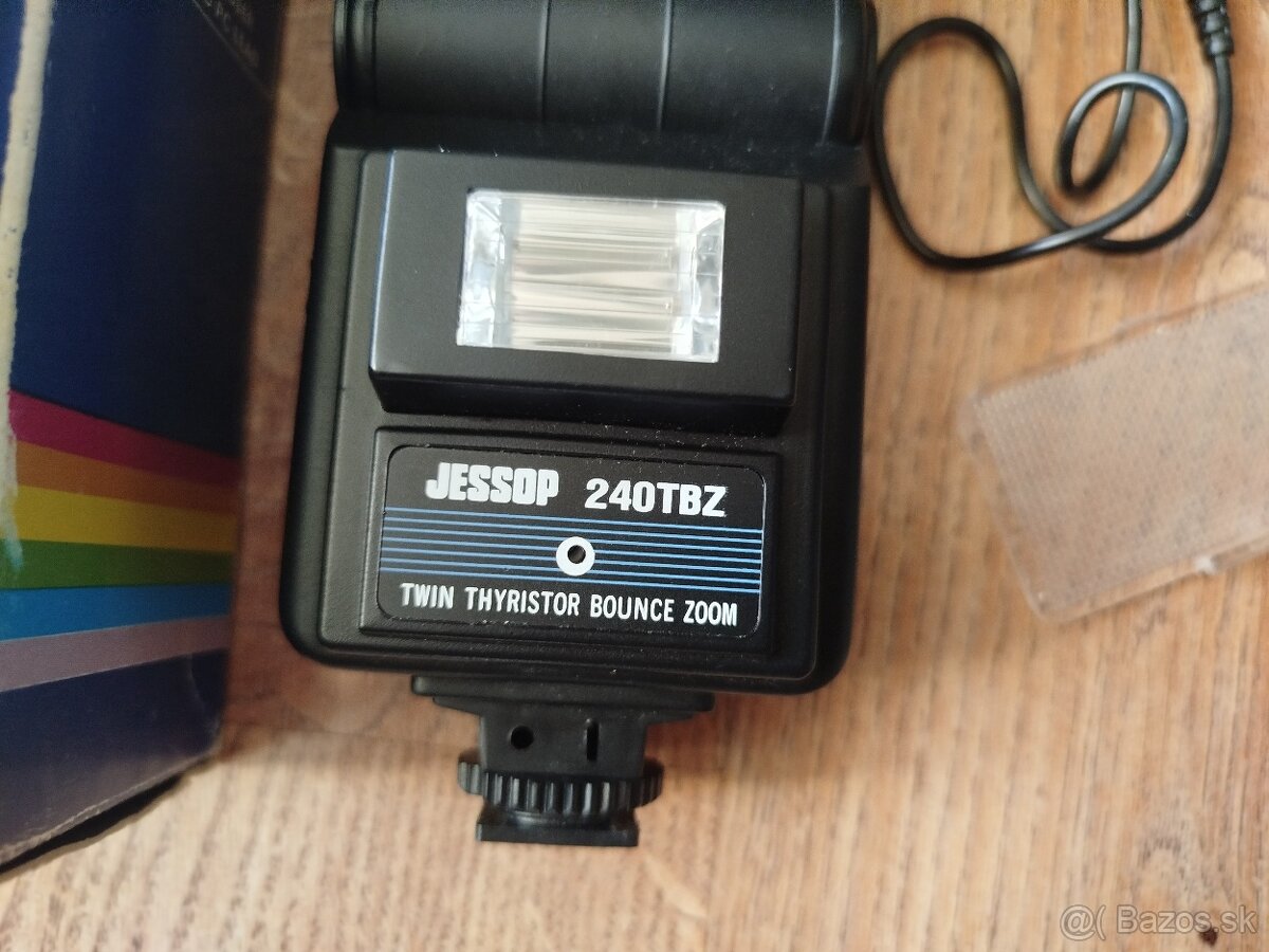 Blesk JESSOP 240TBZ - 2