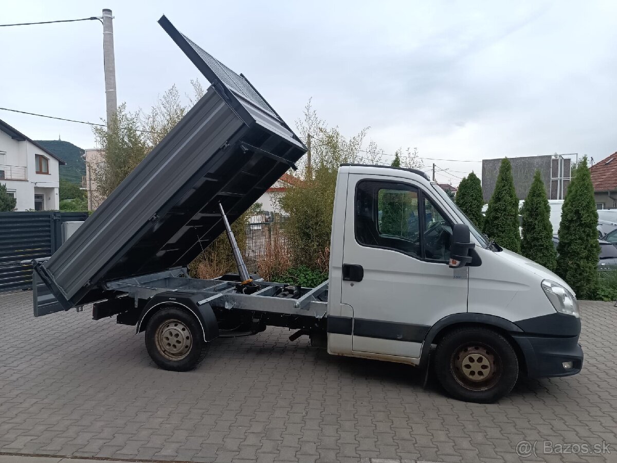 IVECO DAILY TROJSTRANNÝ VYKLÁPAČ - 2