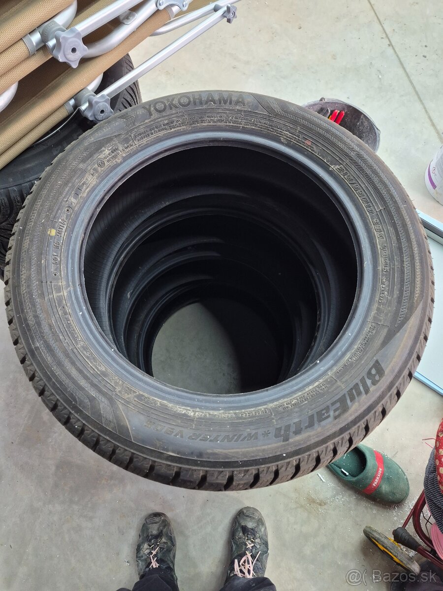 215/55 r17 Yokohama Bluearth - 2