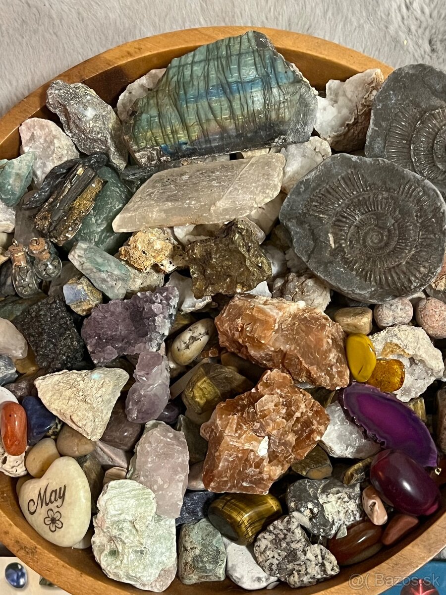 Krasne minerálne kamene a drahokami - 2