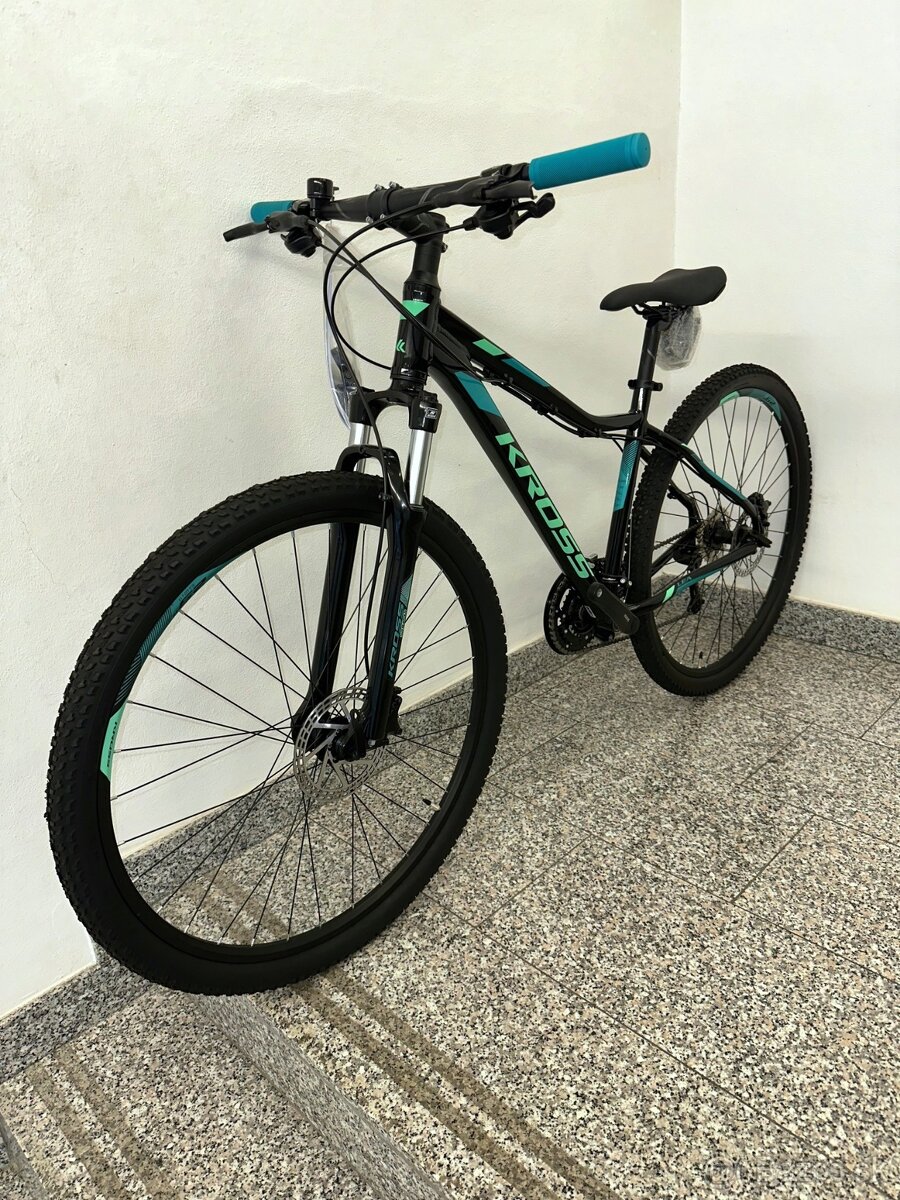 Kross Lea 5.0, 29/ 27,5 bicykel dámsky, Black Turquoise Glos - 2
