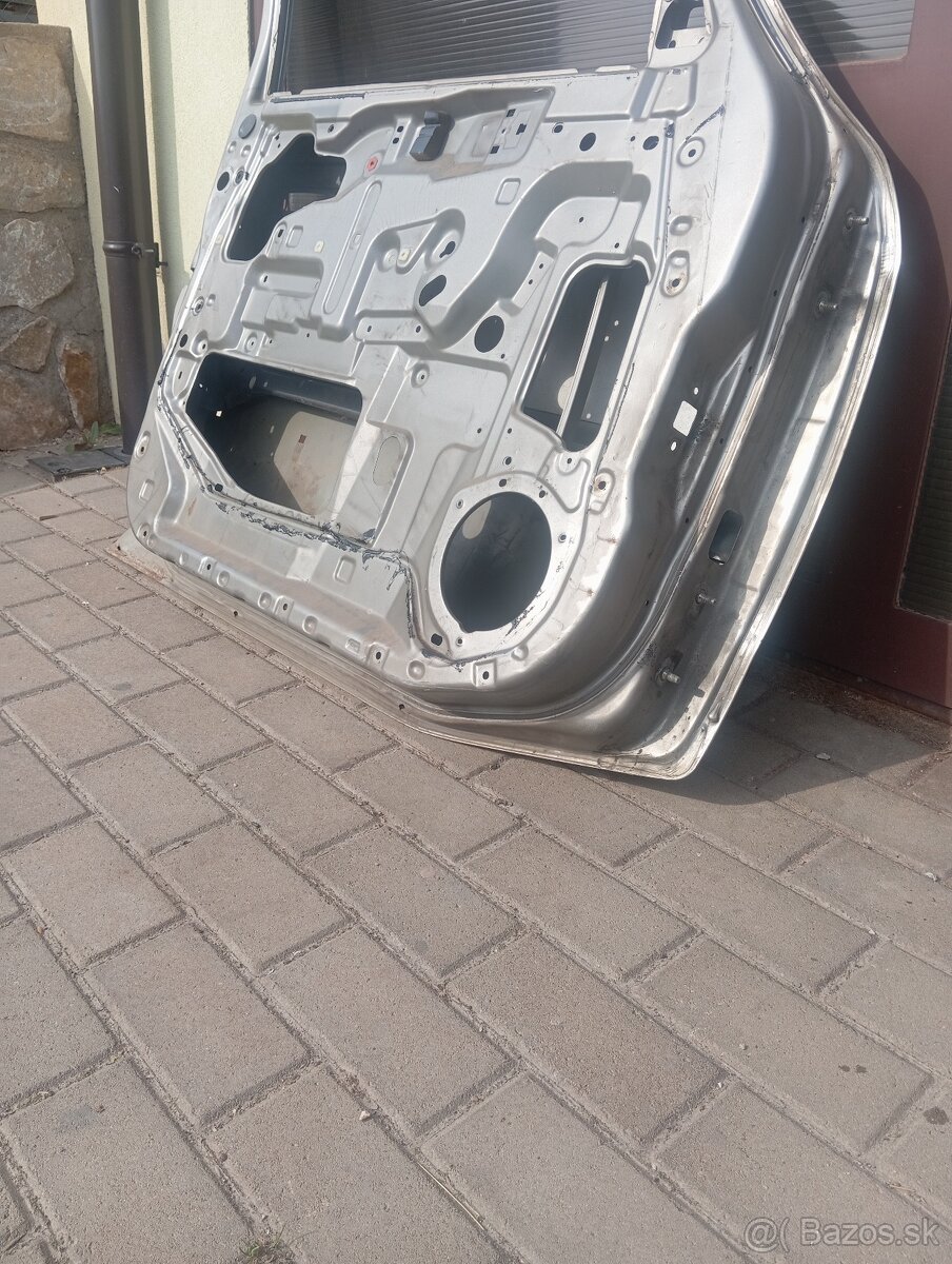 Nissan patrol predné dvere