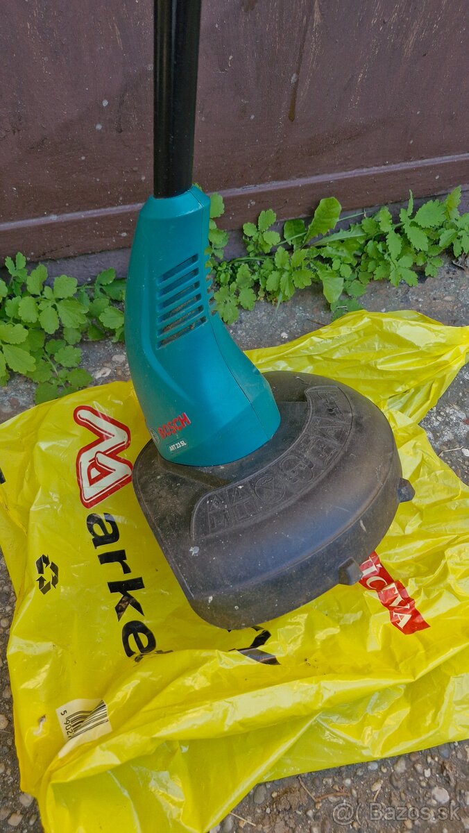 strunovy vyzinac Bosch - 2