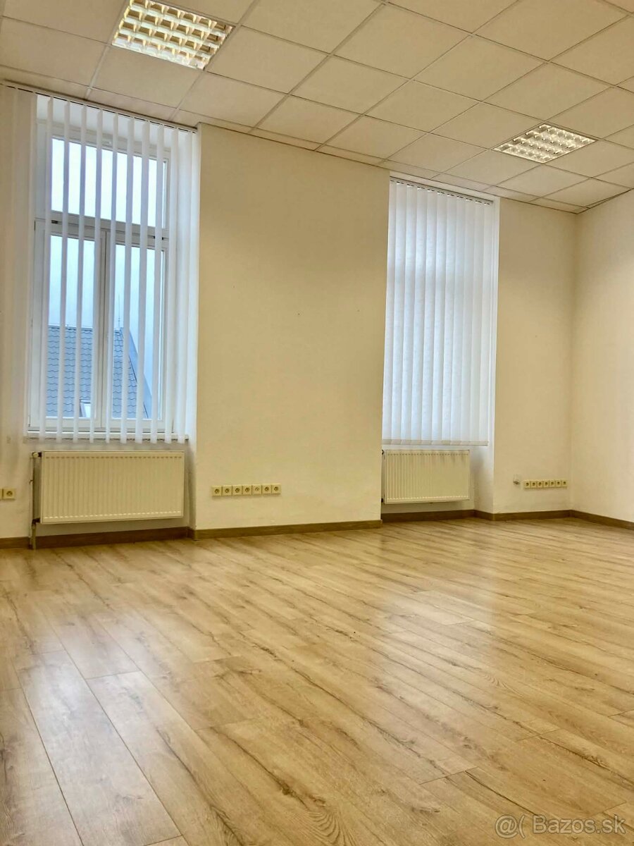 EXKLUZÍVNE - Kancelária na prenájom – 30 m² | Štúrovo | Peši - 2