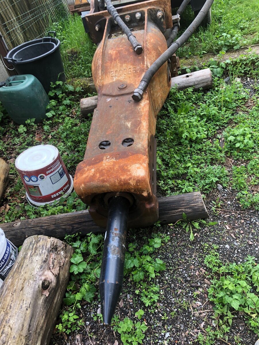 Hydraulicke kladivo H110 CATERPILLAR - 2