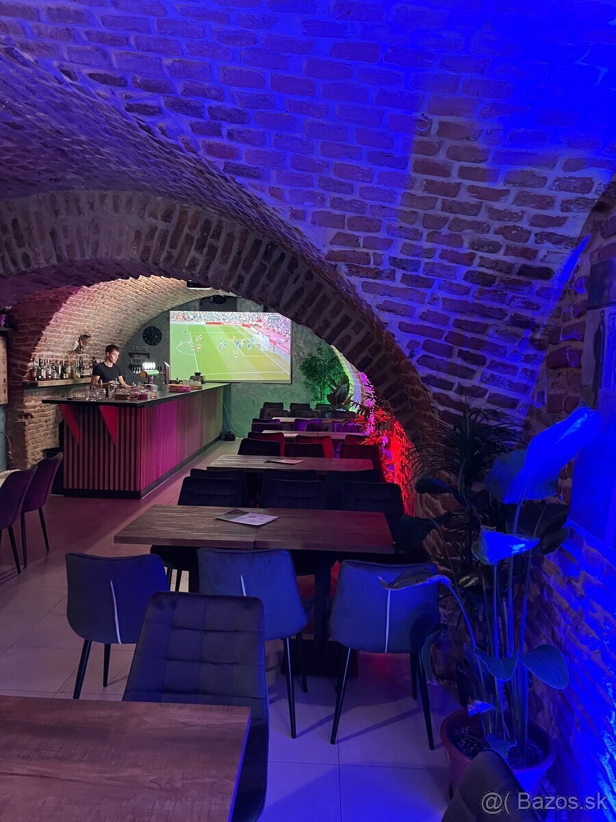 ++PRENÁJOM zariadený bar priamo na pešej zóne++ - 2