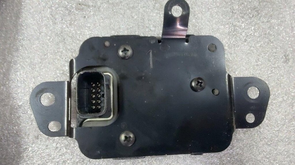 Toyota Lexus - Predny radar distronic tempomat jednotka - 2