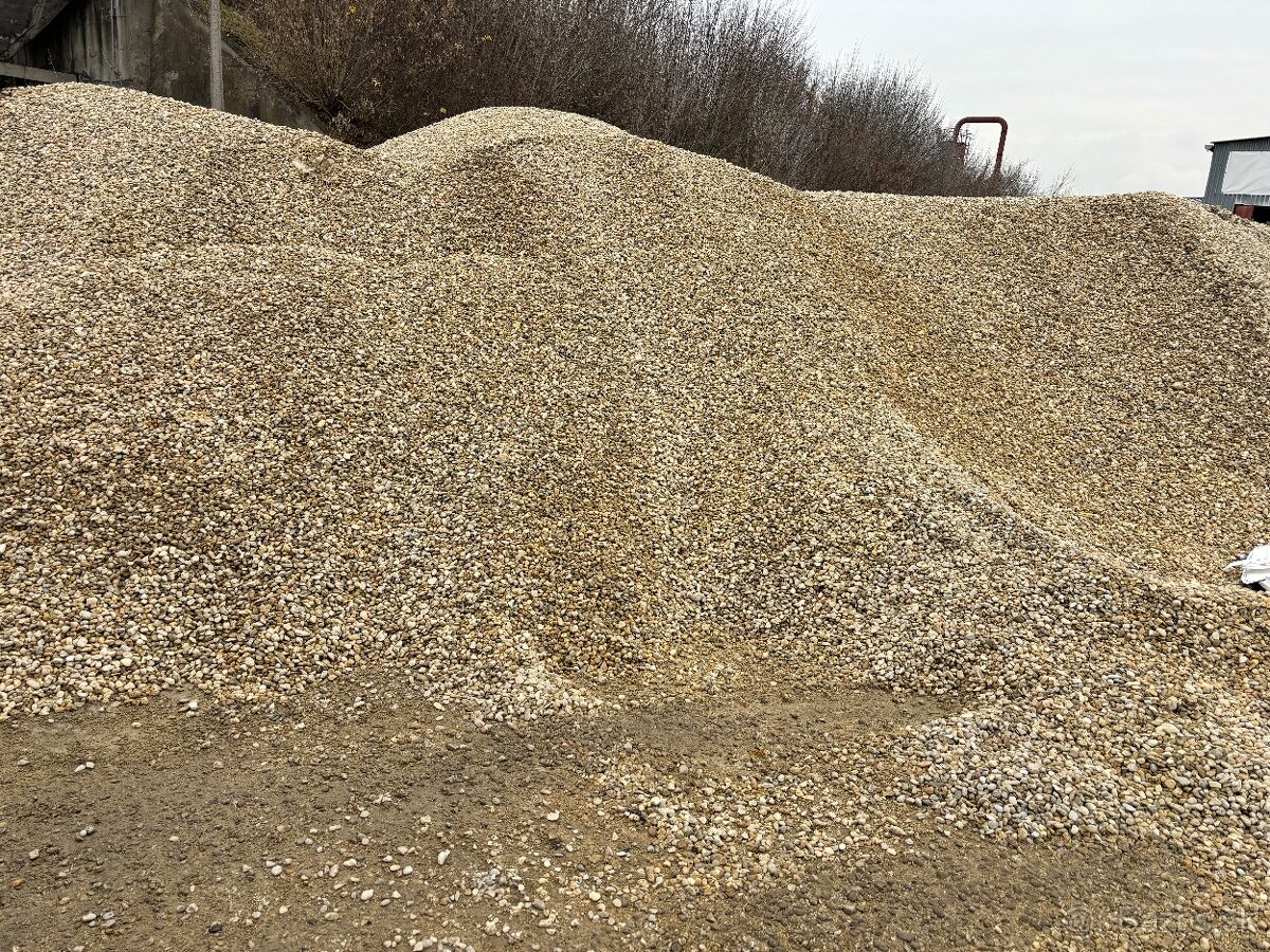 Dunajsky štrk Štrky - Piesky - 2