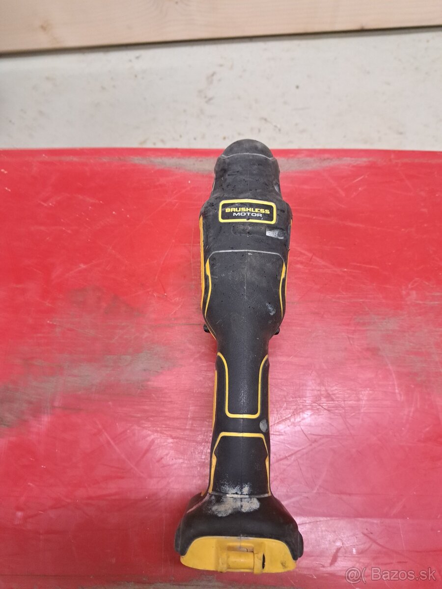 Dewalt oscilacna bruska - 2