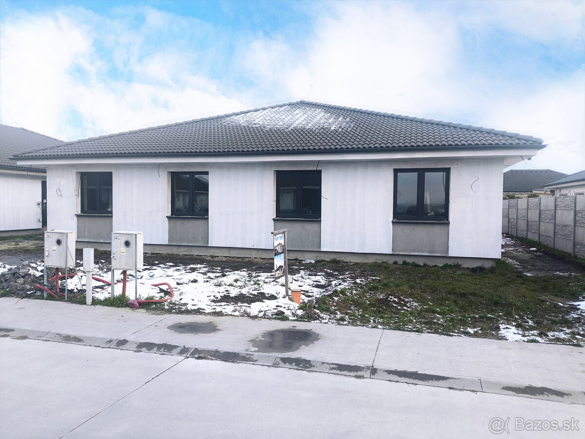 4izbový rodinný dom - Horná Potôň - 2