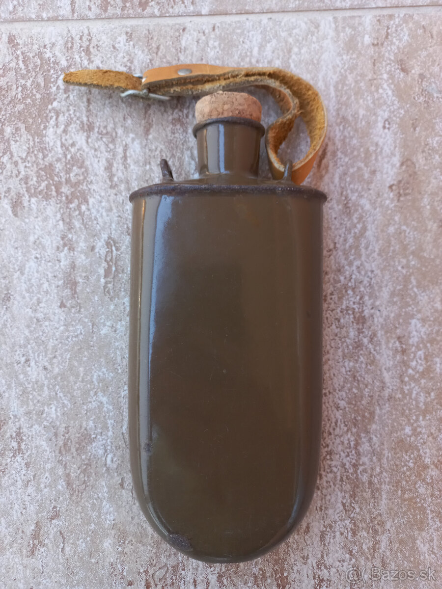 Poľná fľaša prvá ČSR/Slovenský štát - 2