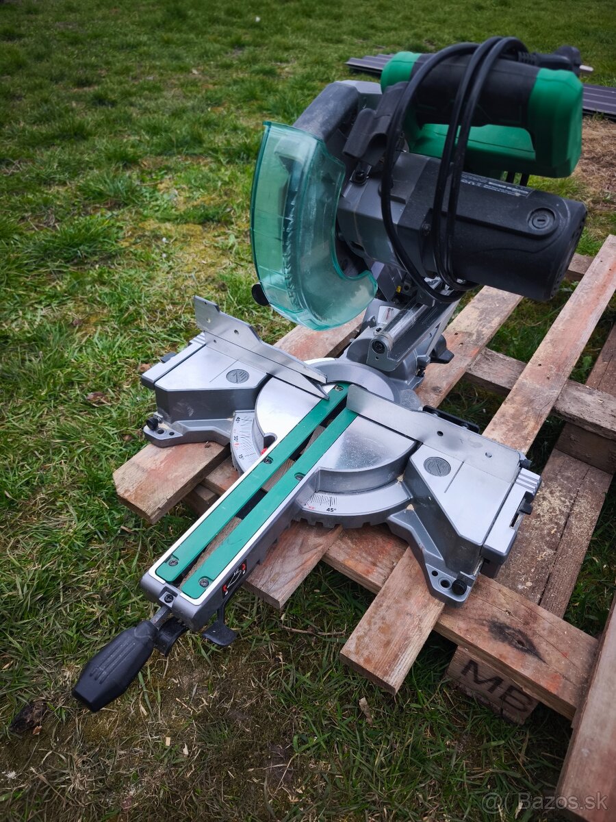 Predám pokosovú pílu HIKOKI C8FSHGWAZ - 2