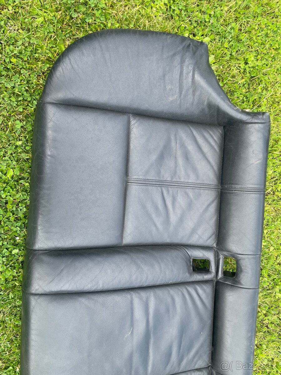 Predám zadnú lavicu na Bmw E39 - 2