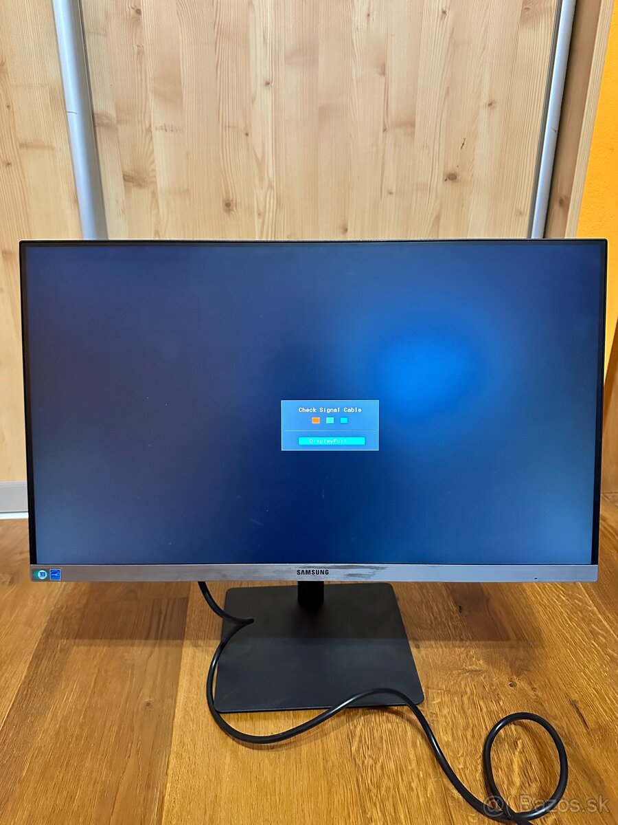 24" Samsung monitor - 2