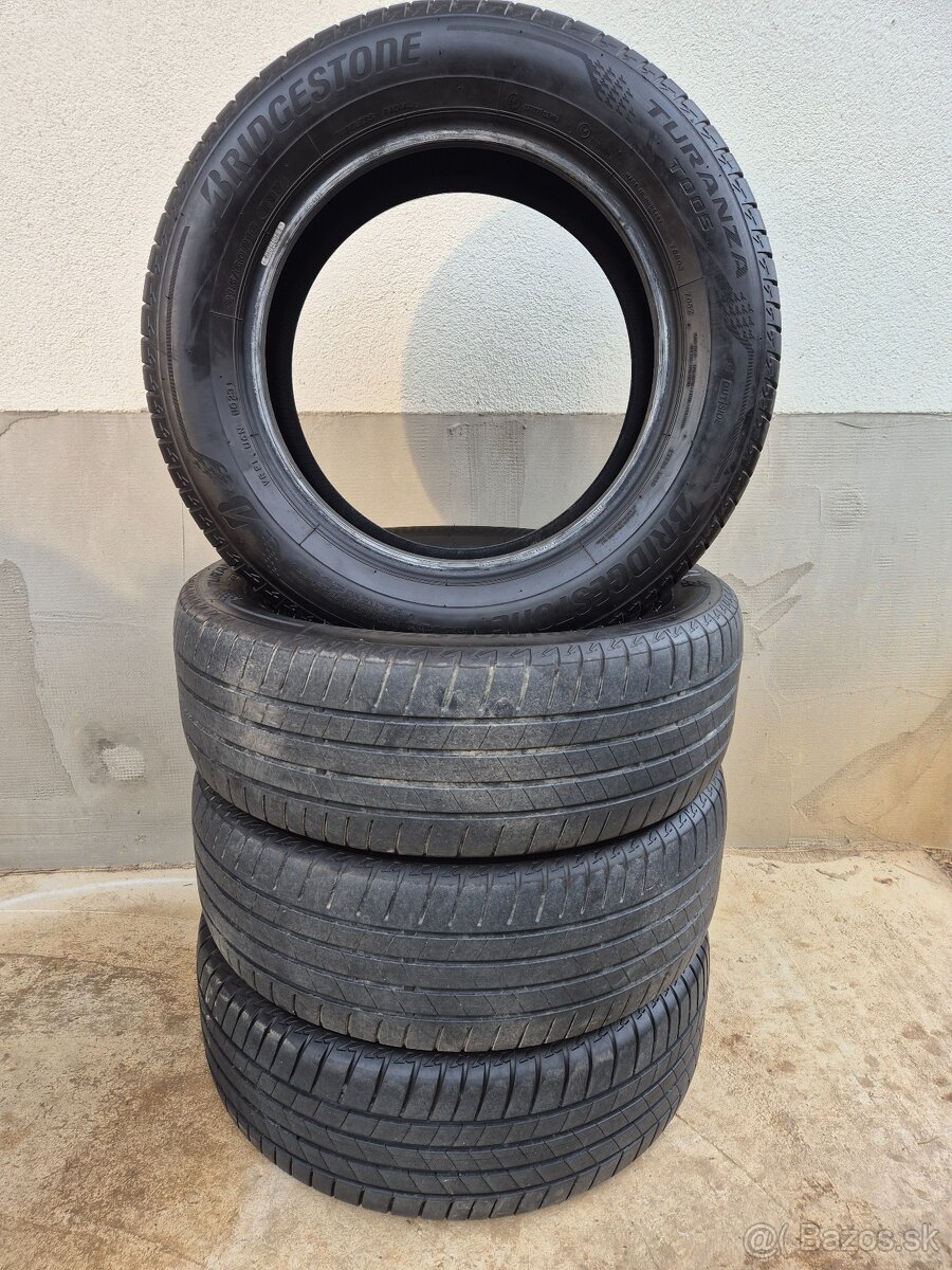 Predaj pneumatik značky Bridgestone 215/60 R16 - 2