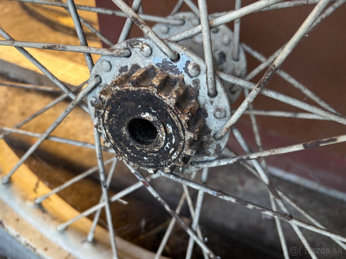 Kolesá JAWA 250 Perák - 2