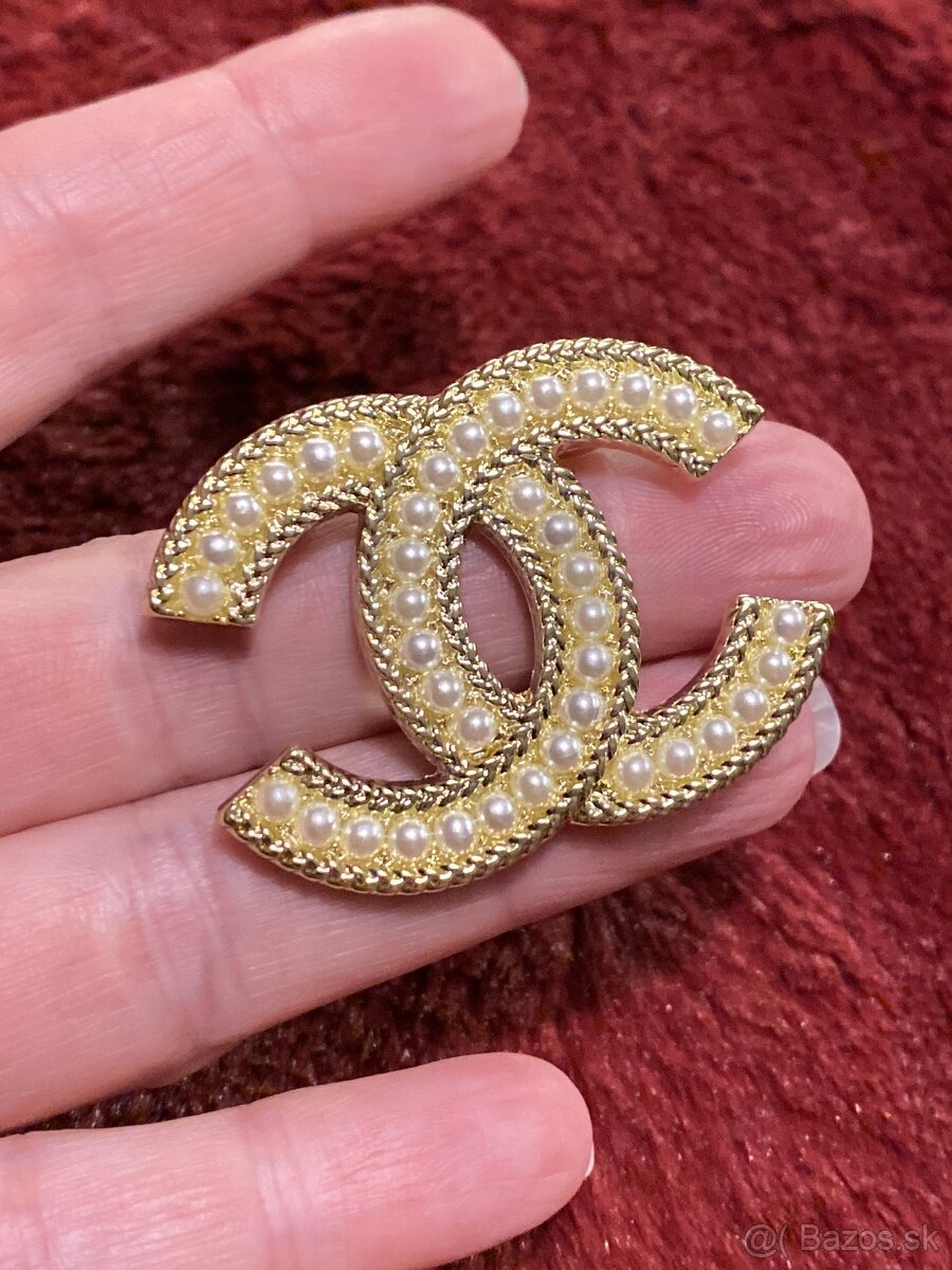 brošňa chanel - 2