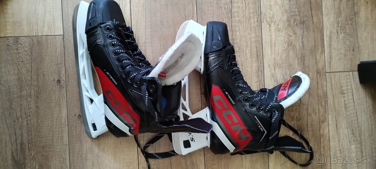 CCM jetspeed ft670 korčule - 2