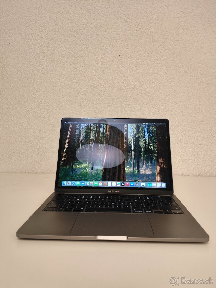 MacBook Pro 13" 2020 | i5 • 8GB • 256GB - 2