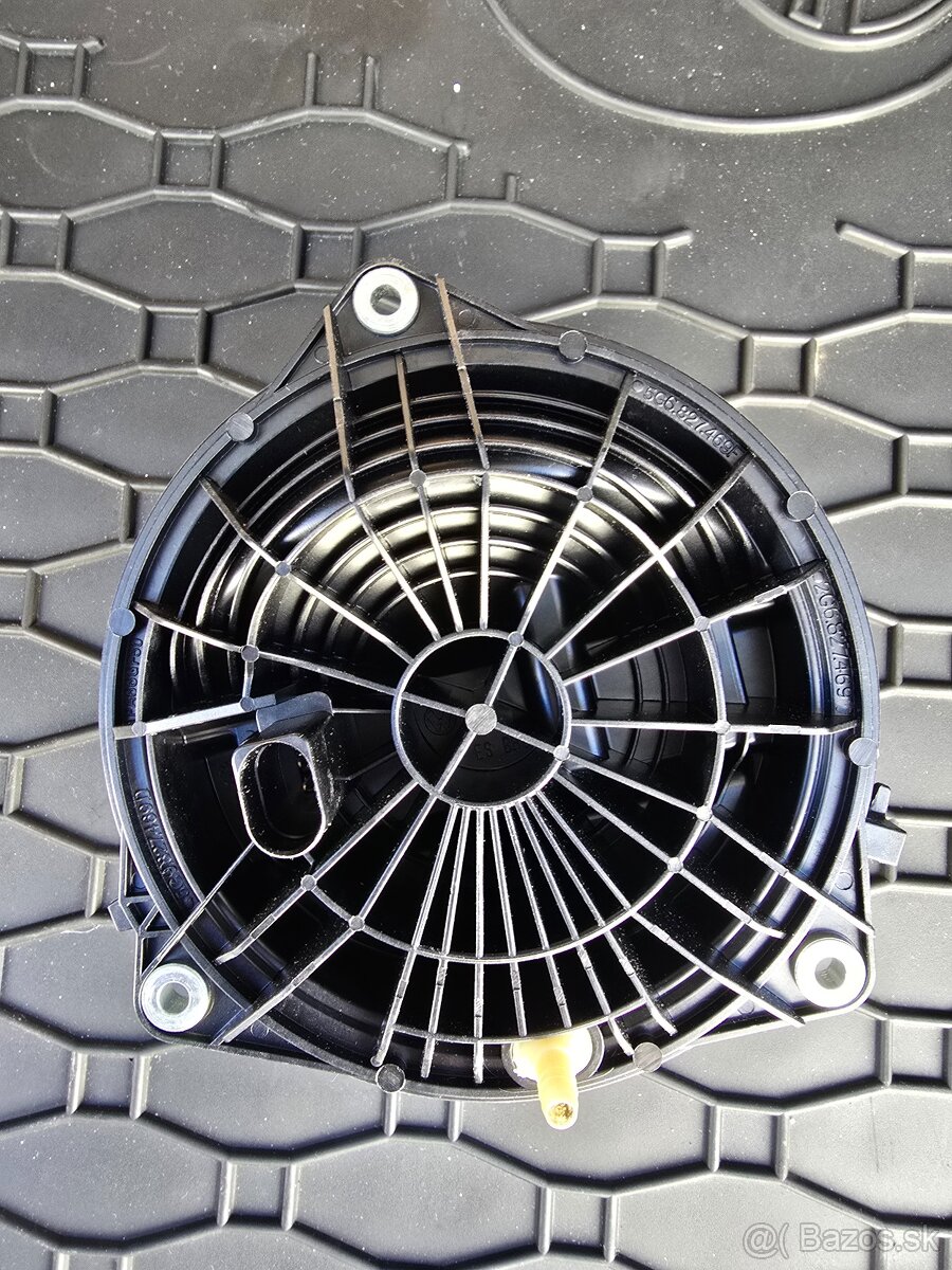 Zadný znak s mikrospínačom VW Golf 7 - 2