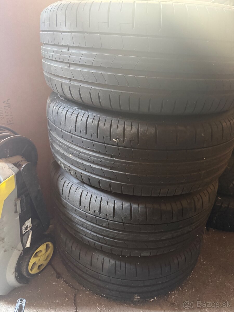 235/45R18 letné - 2