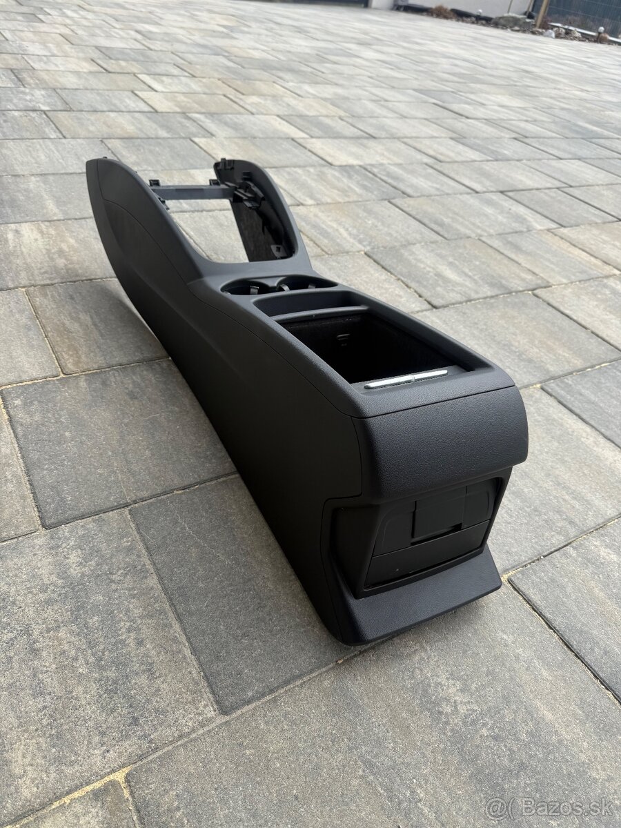 Audi Q5 stredový tunel - 2