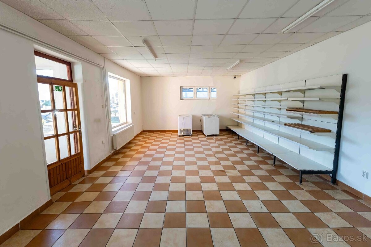 Na prenájom polyfunkčný objekt v Lackovciach - 2