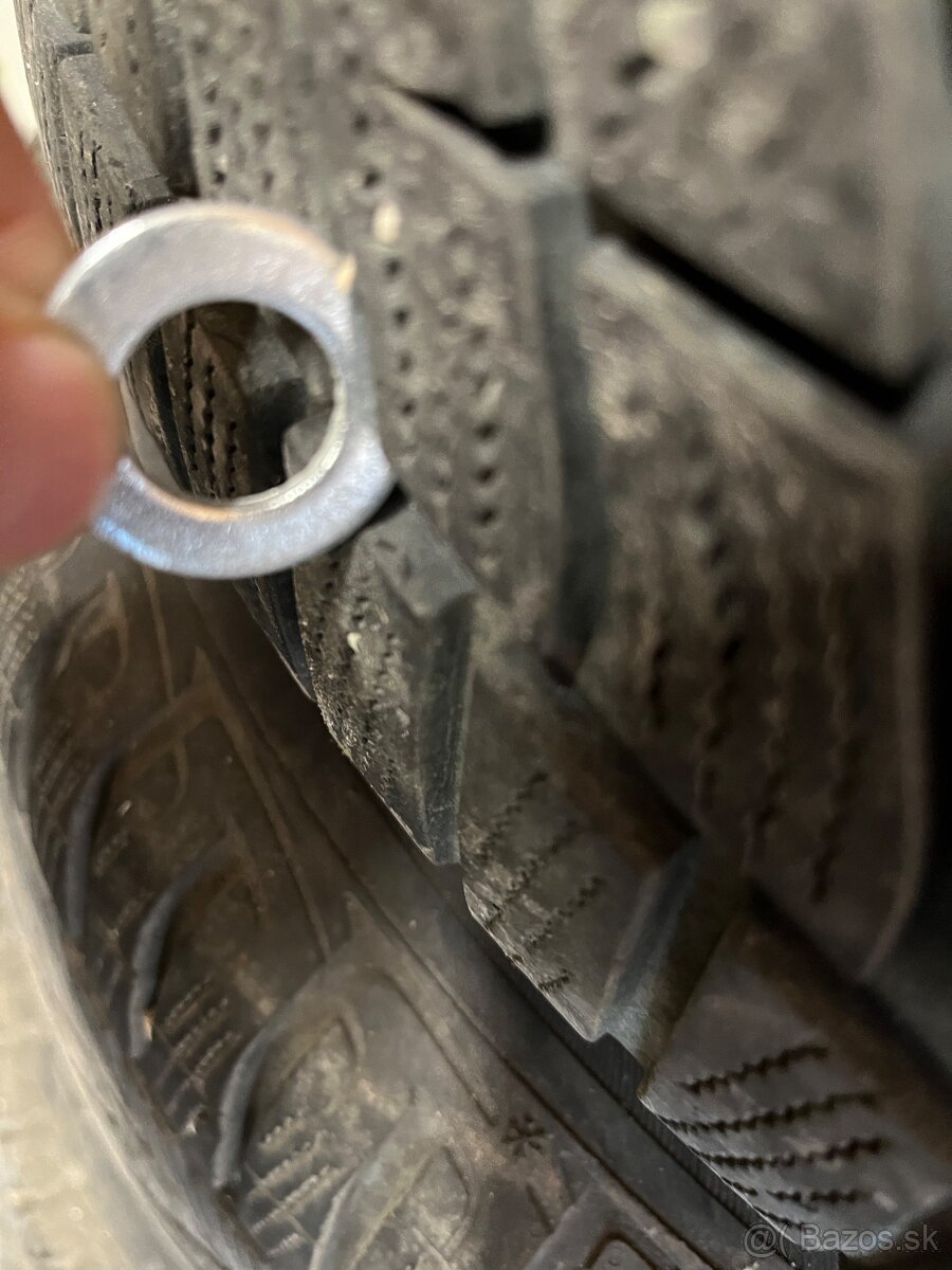 Zimné pneu+disky Goodyear 235/50 R18 - 2