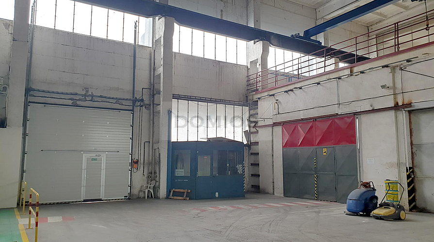 Výrob.- sklad areál (haly + pozemok, kancel., parking, KE-J) - 2