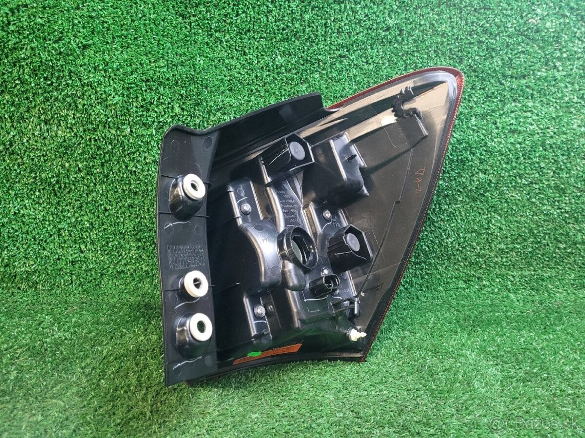 SUZUKI SX4 S-Cross II lavé zadné LED svetlo - 2